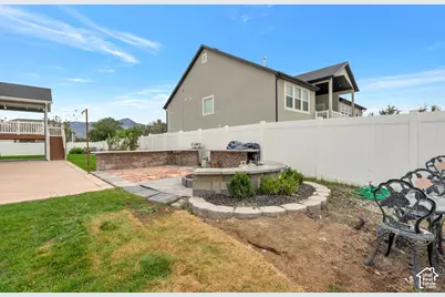 2111 W 1975 N, Farr West, UT 84404 - Photo 19