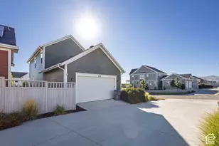 11122 S Willow Walk Dr, South Jordan, UT 84009 - Photo 41