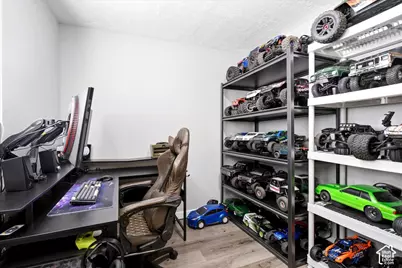 3252 W 6610 S, West Jordan, UT 84084 - Photo 23