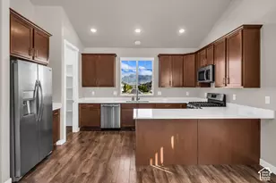 2398 N Penstemon Wy, Lehi, UT 84048 - Photo 9