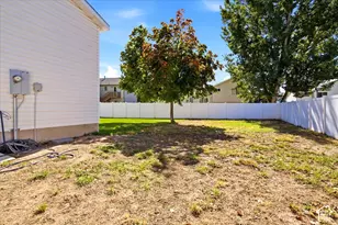 2089 W 1570 N, Clinton, UT 84015 - Photo 29
