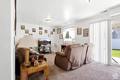 2089 W 1570 N, Clinton, UT 84015 - Photo 13