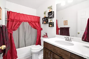 2089 W 1570 N, Clinton, UT 84015 - Photo 21