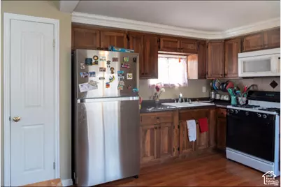 680 N Main St #E-11, Kaysville, UT 84037 - Photo 9