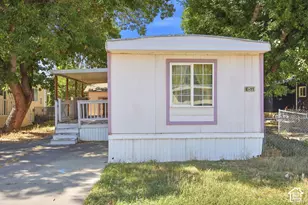 680 N Main St, Kaysville, UT 84037 - Photo 1