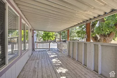 680 N Main St #E-11, Kaysville, UT 84037 - Photo 3