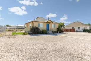 1527 W 3300 S, Ogden, UT 84401 - Photo 3