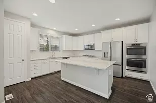 12336 S Big Bend Park Dr W, Herriman, UT 84096 - Photo 7