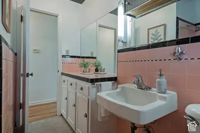 2309 E Garfield Ave S, Salt Lake City, UT 84108 - Photo 19
