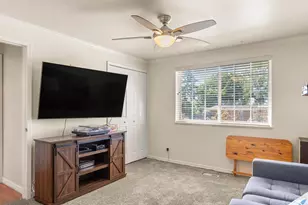 79 S Talbot Dr E, Layton, UT 84041 - Photo 19
