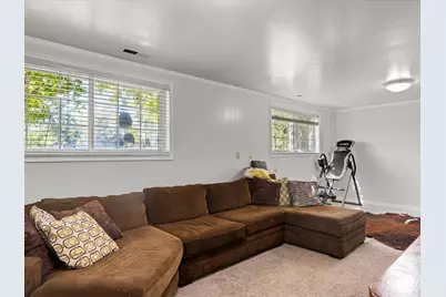 79 S Talbot Dr E, Layton, UT 84041 - Photo 23
