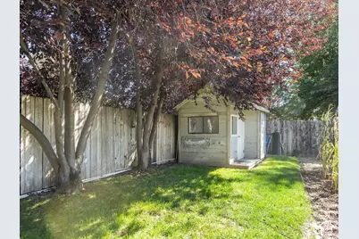 79 S Talbot Dr E, Layton, UT 84041 - Photo 37