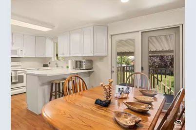 79 S Talbot Dr E, Layton, UT 84041 - Photo 11