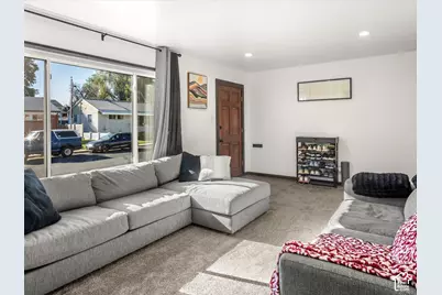 4581 S 150 W, Washington Terrace, UT 84405 - Photo 7
