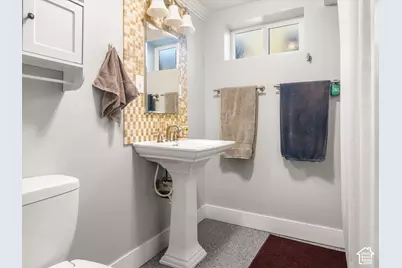 4581 S 150 W, Washington Terrace, UT 84405 - Photo 15