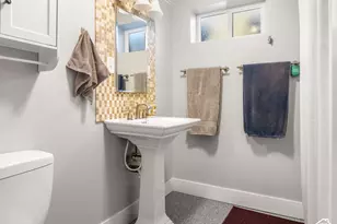 4581 S 150 W, Washington Terrace, UT 84405 - Photo 15