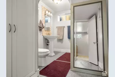 4581 S 150 W, Washington Terrace, UT 84405 - Photo 17