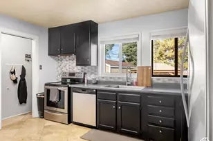 4581 S 150 W, Washington Terrace, UT 84405 - Photo 25