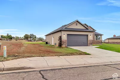 320 N 600 W, Blanding, UT 84511 - Photo 39