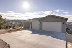217 W Terrace Cir, Toquerville, UT 84774 - Photo 1