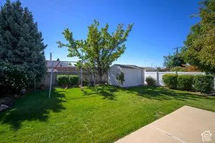 260 E Ashbrook Circle, Midvale, UT 84047 - Photo 3