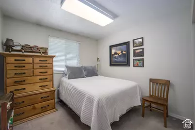 260 E Ashbrook Cir, Midvale, UT 84047 - Photo 15