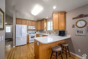 260 E Ashbrook Circle, Midvale, UT 84047 - Photo 9
