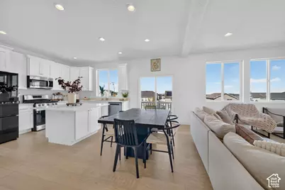 428 W Quartz Rd, Tooele, UT 84074 - Photo 9