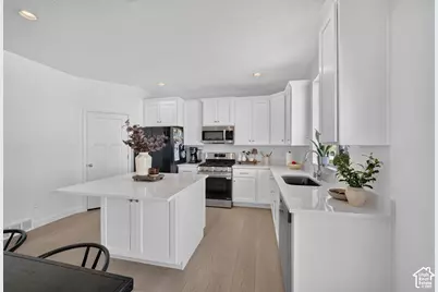 428 W Quartz Rd, Tooele, UT 84074 - Photo 11