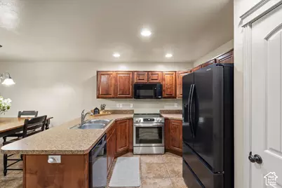 2273 S Knights Way W, West Haven, UT 84401 - Photo 9
