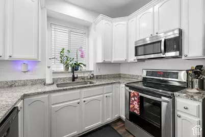 4006 W Heidelberg Ln, West Jordan, UT 84084 - Photo 9