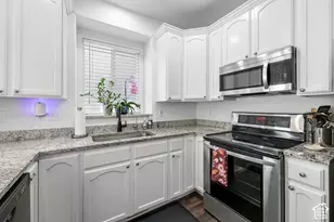 4006 W Heidelberg Ln, West Jordan, UT 84084 - Photo 9