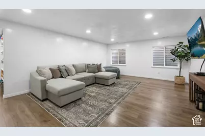 4006 W Heidelberg Ln, West Jordan, UT 84084 - Photo 31