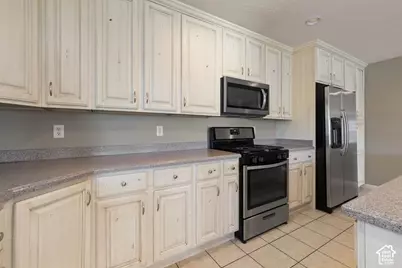 405 N 1340 E, Provo, UT 84606 - Photo 11