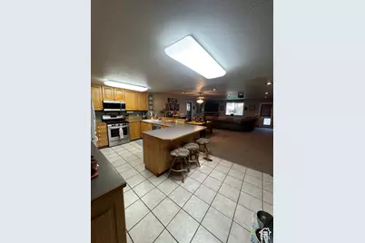 1629 W 11745 S, Riverton, UT 84065 - Photo 5