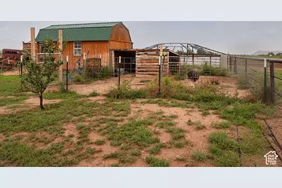 15079 E 5500 S, Randlett, UT 84063 - Photo 13