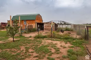15079 E 5500 S, Randlett, UT 84063 - Photo 13
