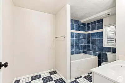 1535 S 250 E, Kaysville, UT 84037 - Photo 17