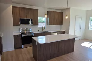 7629 S 300 E, Sandy, UT 84047 - Photo 11
