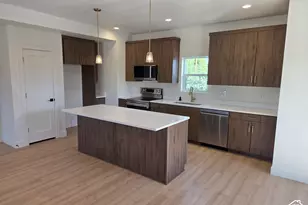 7629 S 300 E, Sandy, UT 84047 - Photo 3
