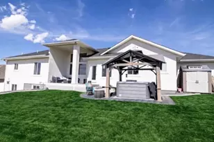 1222 E 300 S, Smithfield, UT 84335 - Photo 17