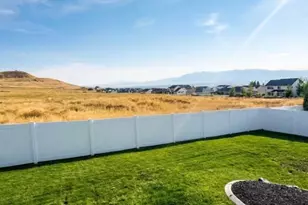 1222 E 300 S, Smithfield, UT 84335 - Photo 13