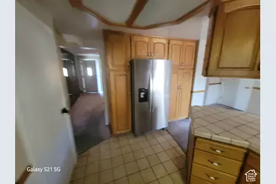 2446 E Sundown Ave S, Cottonwood Heights, UT 84121 - Photo 11