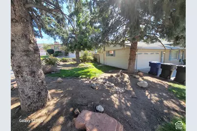 2446 E Sundown Ave S, Cottonwood Heights, UT 84121 - Photo 3