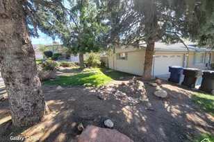 2446 E Sundown Ave S, Cottonwood Heights, UT 84121 - Photo 3