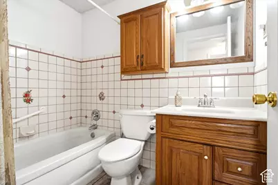 4266 S Morris St W, Taylorsville, UT 84129 - Photo 9