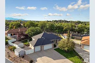 9422 S Spring Willow Cir, South Jordan, UT 84095 - Photo 45