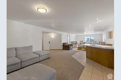 9422 S Spring Willow Cir, South Jordan, UT 84095 - Photo 29