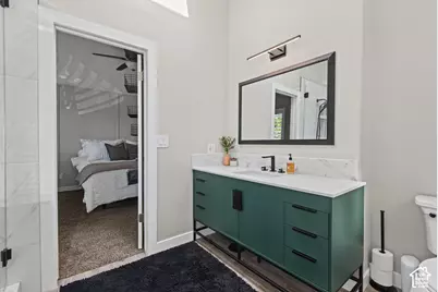 5709 S 2200 W, Roy, UT 84067 - Photo 21