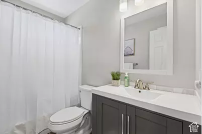 5709 S 2200 W, Roy, UT 84067 - Photo 27
